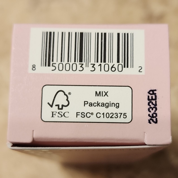 Tula 'Rose Glow + Get It' Cool & Brightening Eye Balm - Picture 4 of 7